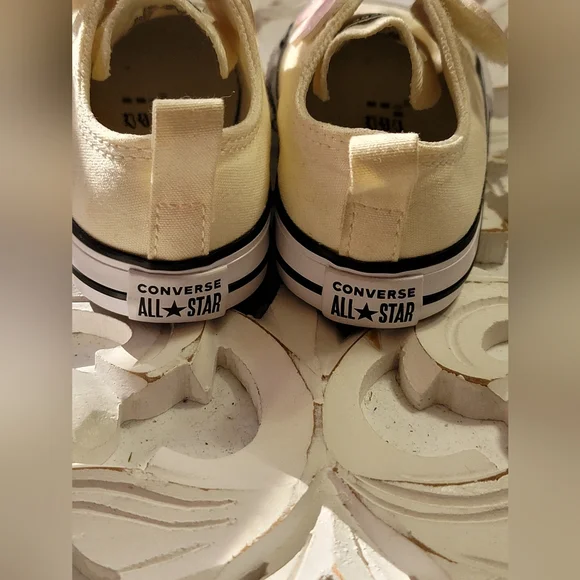 Converse Chuck Taylor All Star Kids Sneaker Size 5 Toddler - Picture 6 of 10